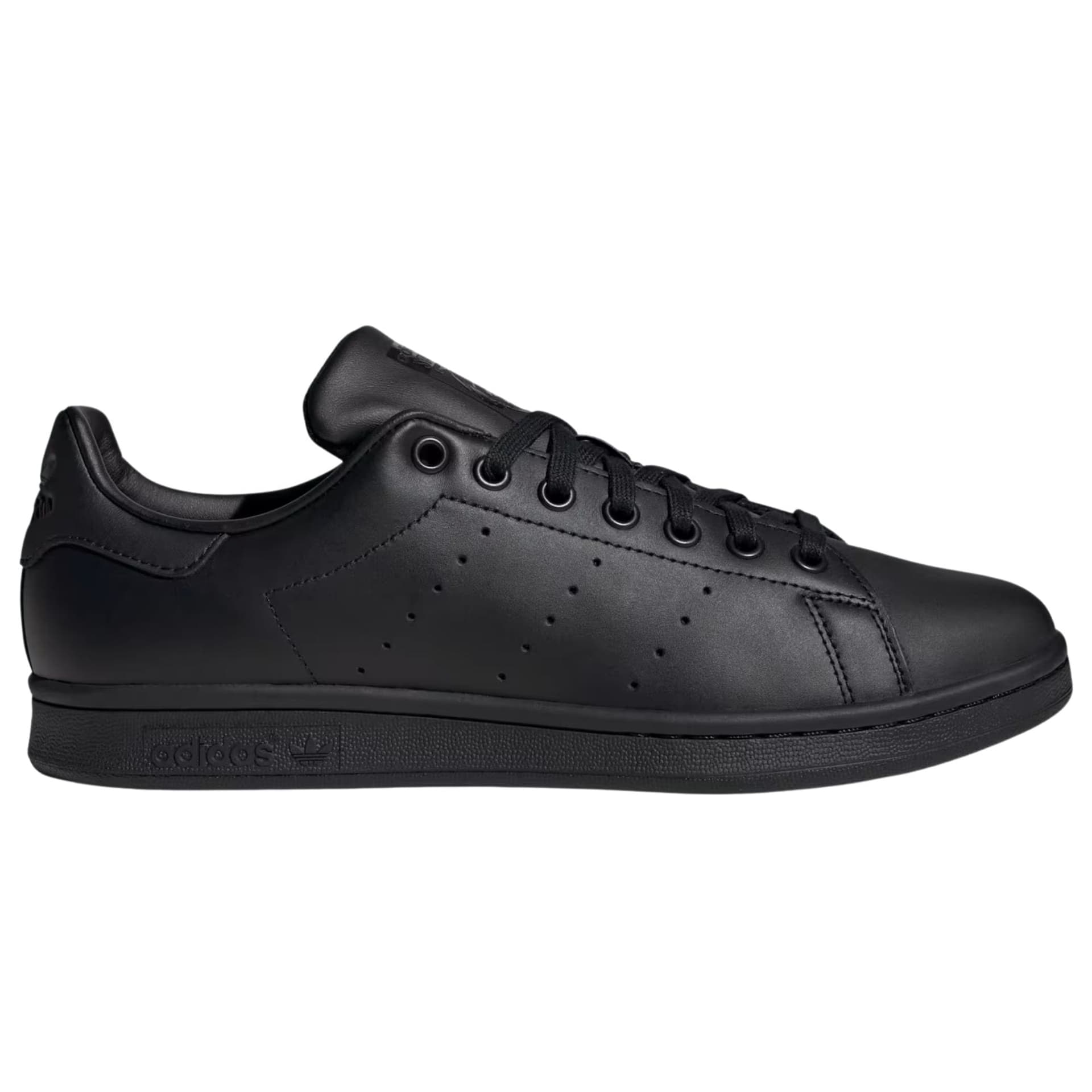 Adidas Stan Smith yrityssneakerina yrityksen logolla